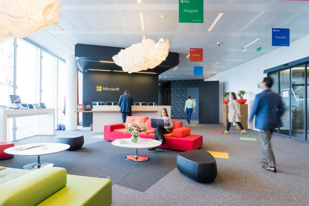 First Impressions Matter: Commercial Cleaning Services in Bangalore Ensure an Immaculate Reception Area