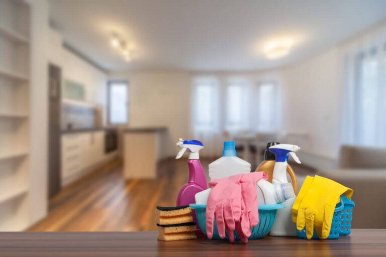 Efficient Ways to Clean a New Home: The Ultimate Move-In Checklist