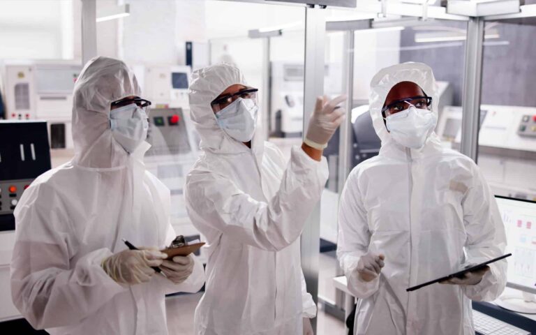 Why Warehouses Need Professional Clean Room Cleaning Services